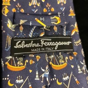 Salvatore Ferragamo 100% Midevil Renaissance Bird Design Men's Neck Tie